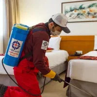 سمپاشی منازل سوسک ساس و.. صد درصد تضمینی|خدمات نظافت|تهران, صادقیه|دیوار