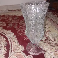 سه عدد گلدان و دو عدد میوه خوری و شیرینی خوری