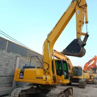 بیل۲۲۰کماتسو|خودرو سنگین|اصفهان, باغ زیار|دیوار