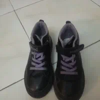 کفش دخترانه.