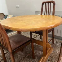 میز ناهارخوری با سه عدد صندلی
