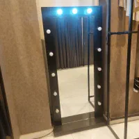 آینه قدی هالیوودی