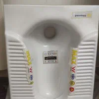 کاسه توالت ایرانی نو یه ترک ریز داره