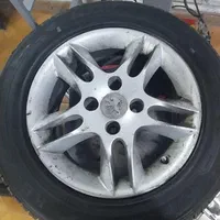 تعویض لاستیک‌ اپارات و بالانس رفع لرزش وگیجی ماشین