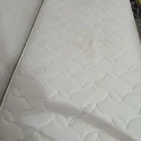 تشک تخت یه نفره تمیز