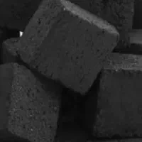 کارگر ساده و استادکار خط تولید زغال حبه ای