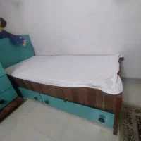 تخت و کمد ‌|تخت و سرویس خواب|قم, زنبیل آباد|دیوار