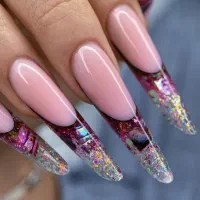 آف ۵۰درصدآموزش واستخدام(ناخن و فیشیال)در آموزشگاه