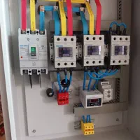 طراحی و ساخت انواع تابلو برق صنعتی سه فاز وتکفاز