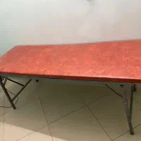 یک تخت آرایشگاهی و یک ویترین سالم درحد نو|آرایشگاه و سالن‌های زیبایی|هشتگرد, هشتگرد قدیم|دیوار