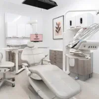 استخدام دستیار دندانپزشکی و منشی مسلط به امور بیمه