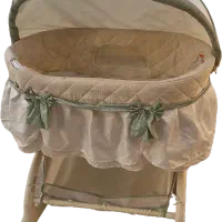 گهواره و تشک بازی خارجی ، بسیار تمیز|اسباب و اثاث بچه|مشهد, سجاد شهر|دیوار