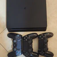 ps4اسلیم 500 گیگ بسیار سالم همراه 3 عدد دسته
