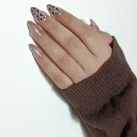 کاشت ناخن۴۵۰