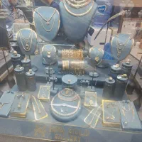 مانکن طلافروشی چرم ایتالیا