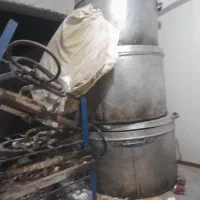 ظروف اشبزی به فروش میرسد3عدیگه بزرگ 3عددشعله گاز