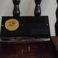 رادیوساعت کوکی رومیزی  اصل ژاپن حک شده مشابه نو|کلکسیون اشیاء عتیقه|تهران, کاج|دیوار
