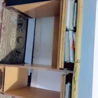میز تحریر و کامپیوتر