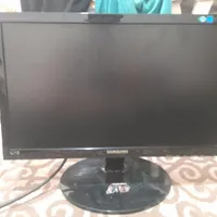 ال ای دی ۱۹ سامسونگ ۲ ورودی vga دوربین و سیستم و..|قطعات و لوازم جانبی رایانه|رشت, منظریه|دیوار