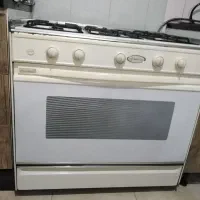 اجاق گاز وپشتی