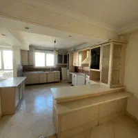 اجاره ی واحد تجاری در بهترین موقعیت حافظ