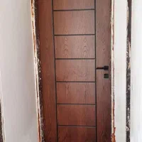 نصاب نصب درب های چوبی و ضدسرقت و تعمیرات