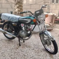 موتور سیکلت پارکینگی