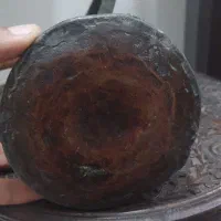 مشربه مسی بسیار قدیمی|کلکسیون اشیاء عتیقه|رشت, باهنر|دیوار