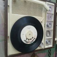 گرامافون قدیمی  ‌رادیو دار|سیستم صوتی خانگی|بروجرد, |دیوار