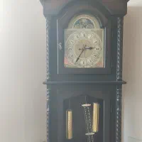 ساعت دیواری ایستاده