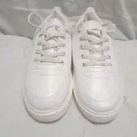 ونس سفید . سایز 38 .