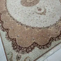 قالی کرم قهوه ایی بسیار تمیز