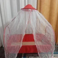 گهواره نوزاد (فلزی)