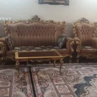 مبل استیل در حد نو‌ با ویترین