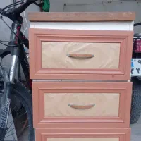 کابینت سه کشوئه