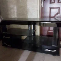 میز تلویزیون شیشه ای