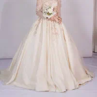 لباس عروس سایز ۳۶ و ۳۸ مناسب جشن عقد