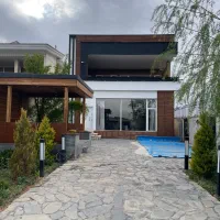 ویلا مدرن دوبلکس فول امکانات واقع در دماوند