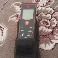 متر لیزری لایکا D2