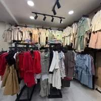 فروشنده و ادمین حضوری