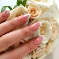 خدمات کاشت ناخن دررشت|خدمات آرایشگری و زیبایی|رشت, اسماعیل آباد|دیوار