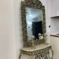 آیینه کنسول در حد نو به همراه ساعت