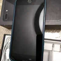 اپل iPhone 8 Plus با حافظهٔ ۶۴ گیگابایت
