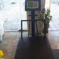 باسکول صنعتی ۸۰۰ کیلویی سایز ۸۰×۸۰