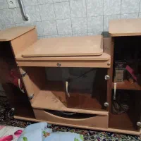 یک عددمیز تلوزیون ۵۰۰ هزار به فروش میرس