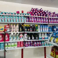 سوپرمارکت  با تمام  وسایل  فروشی