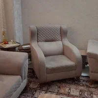 مبلمان راحتی ۲ ست کامل|مبلمان خانگی و میز عسلی|قم, انسجام|دیوار