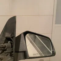 اینه بغل سمت شاگرد