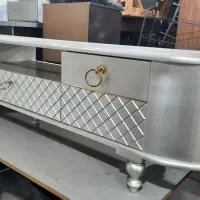 مقداری وسیله منزل بفروش میرسد