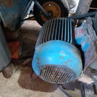 اکترو موتور سه اسب 1400دور سه فاز ایتالیایی